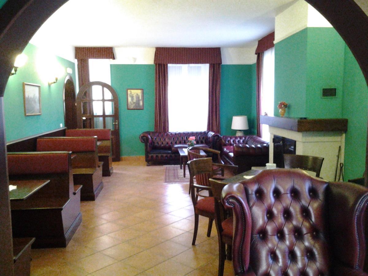 Casale Maginulfo Hotel Roccamandolfi Exterior photo